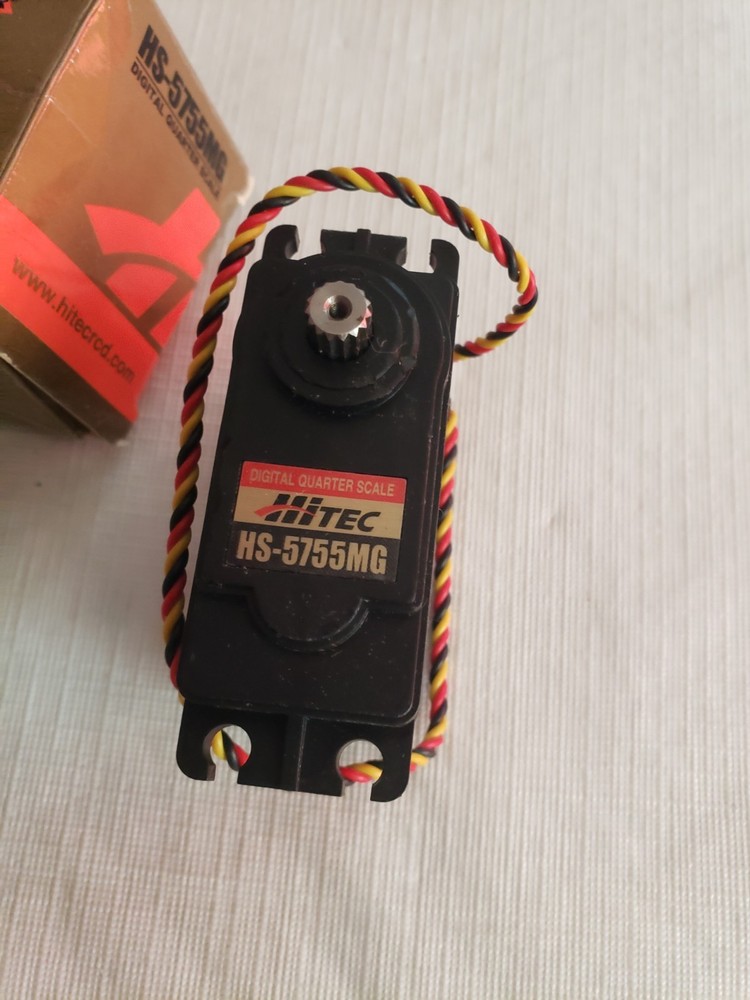 Hitec MS-5755MG Metal Gear Servo