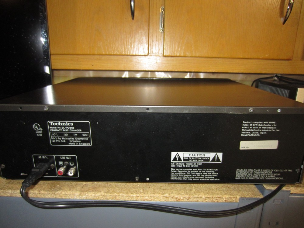 Technics SL-PD688 5 Disc CD Changer Carousel No Remote Tested Working