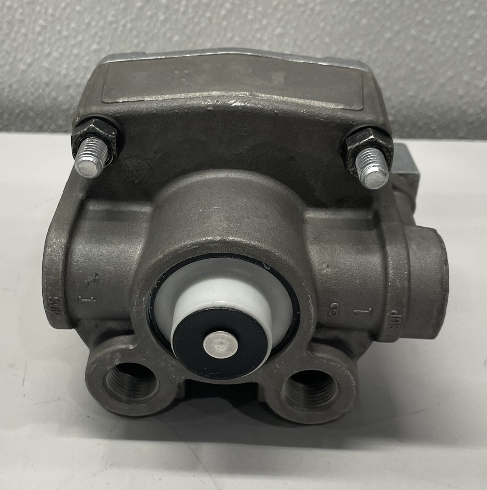 Bendix ATR-6 Traction Relay K070962