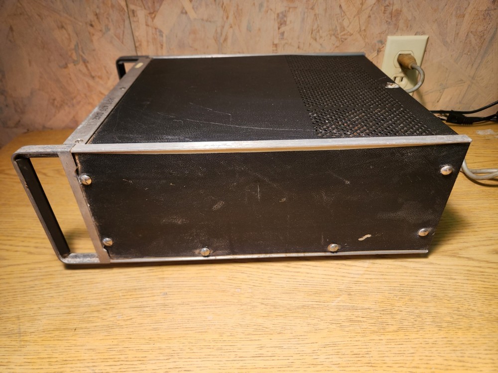 WAVETEK 3000 SIGNAL GENERATOR, Untested for repair