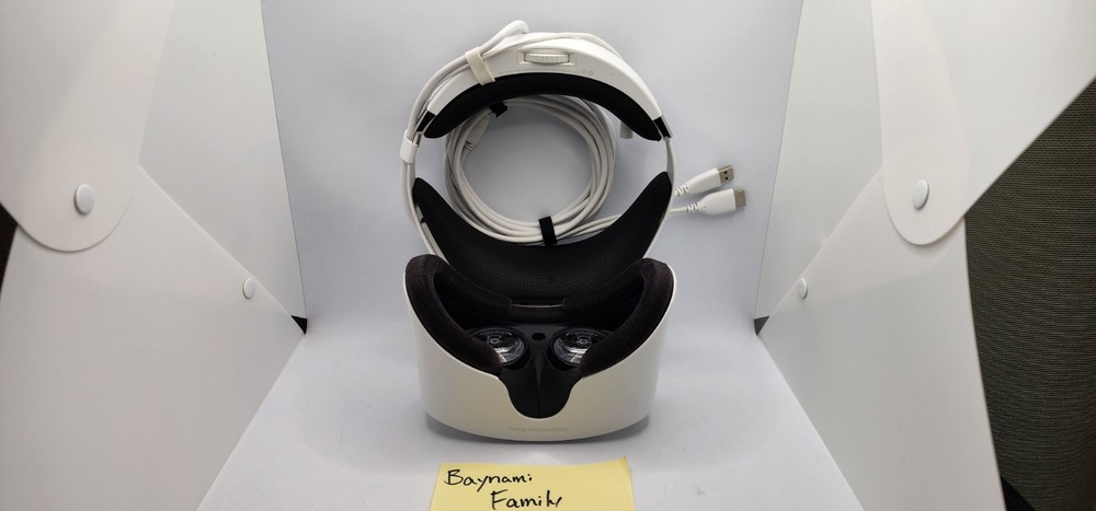 Dell Visor VR118 Wireless Virtual Reality Gaming Headset White