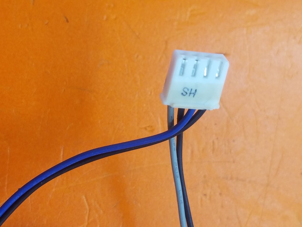 ⭐️⭐️⭐️⭐️⭐️ TV LG 42LC7D Left & Right Speaker Set