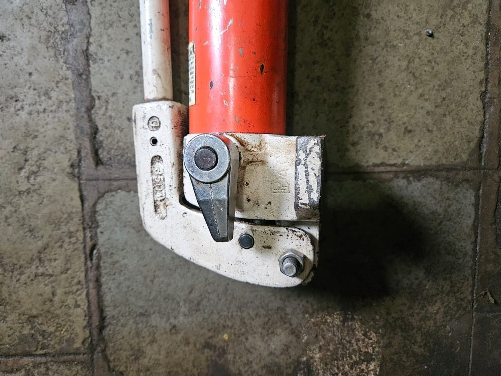 OTC Power Team P58 Hydraulic Hand Pump