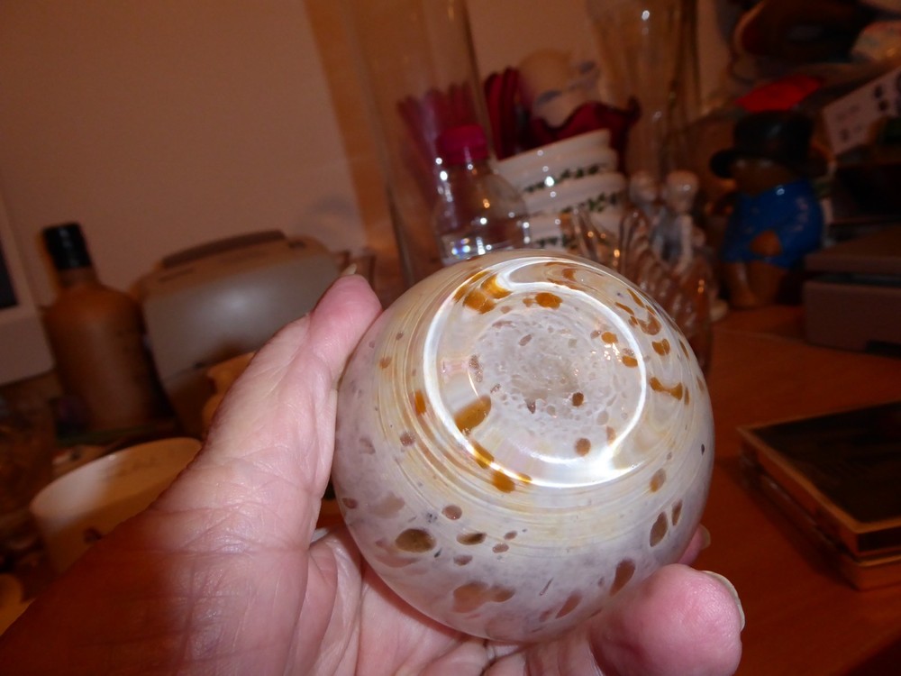 Collectors glass perfume atomiser Caithness?