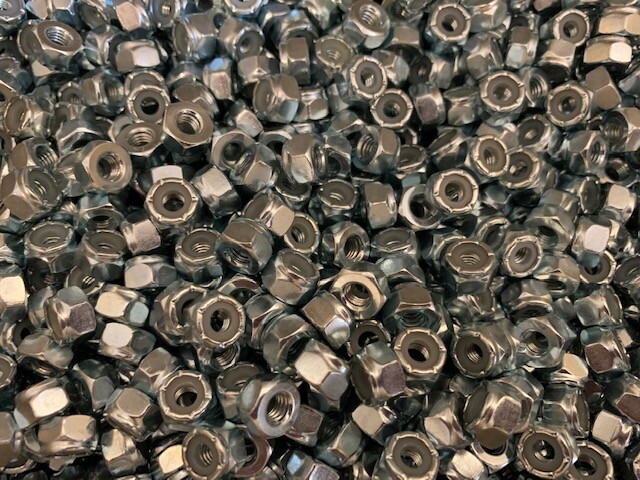 10-32  ZINC NYLON INSERT STOP LOCK HEX NUT NUTS  100 PIECES