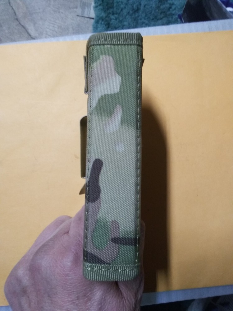 CAMO HOLSTER UNBRANDED - NICE SHAPE