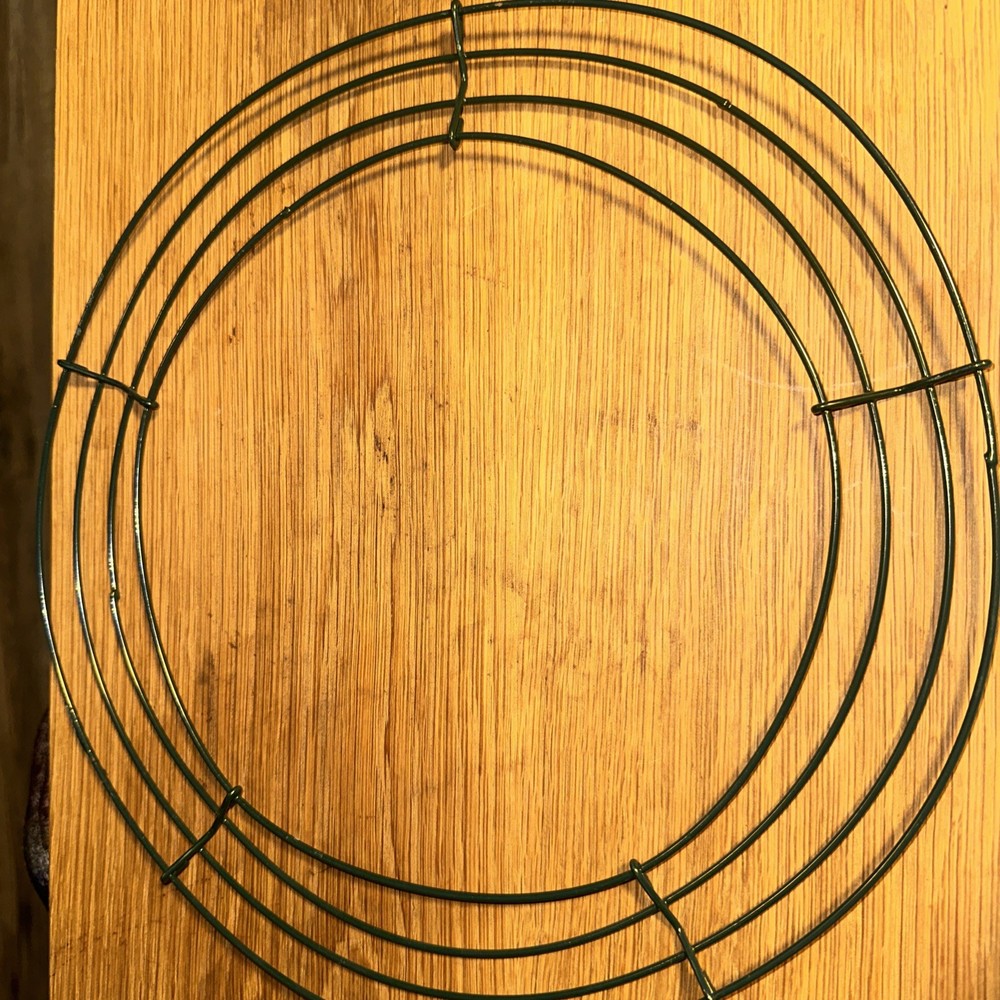 12” 3D Metal Wreath Frame