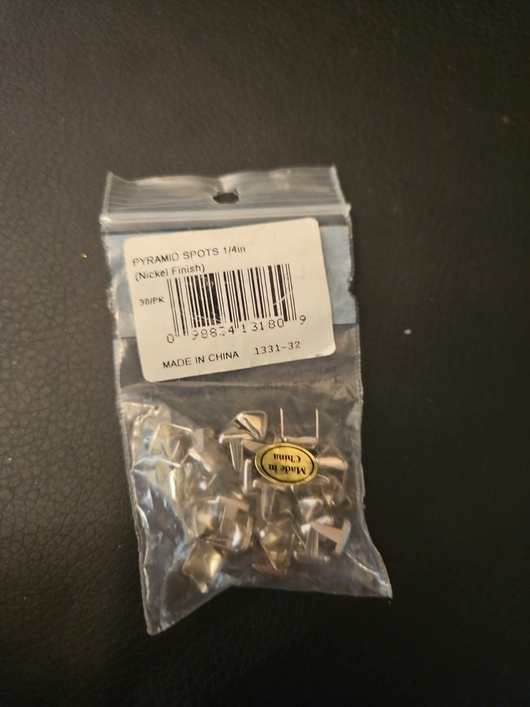 Pyramid Spots 1/4" 30pack