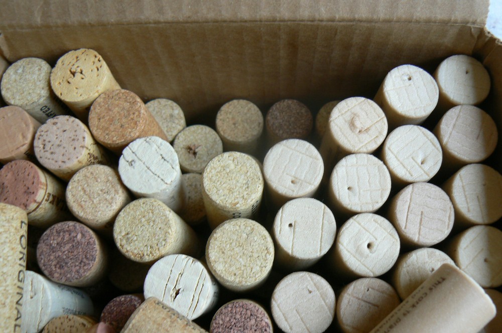 2 full layers - 230+ Used Wine Corks craft stoppers mixed assortment