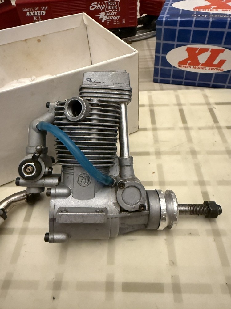 Magnum XL 71 4 Stroke Engine