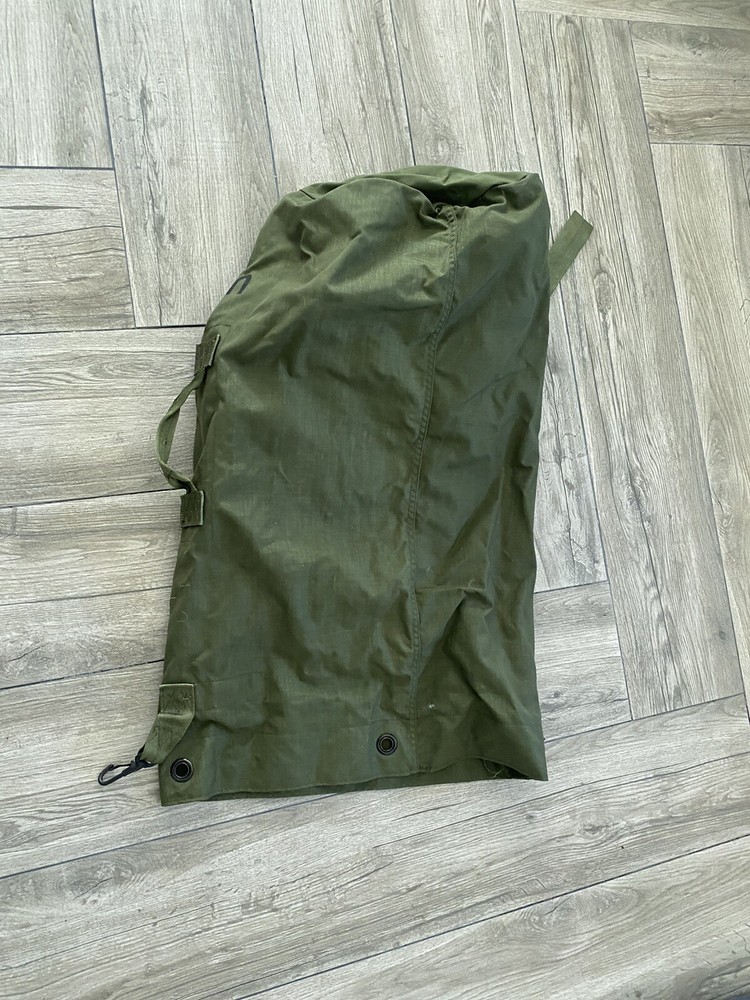 Vintage Authentic US Army issue Duffle Bag as shown
