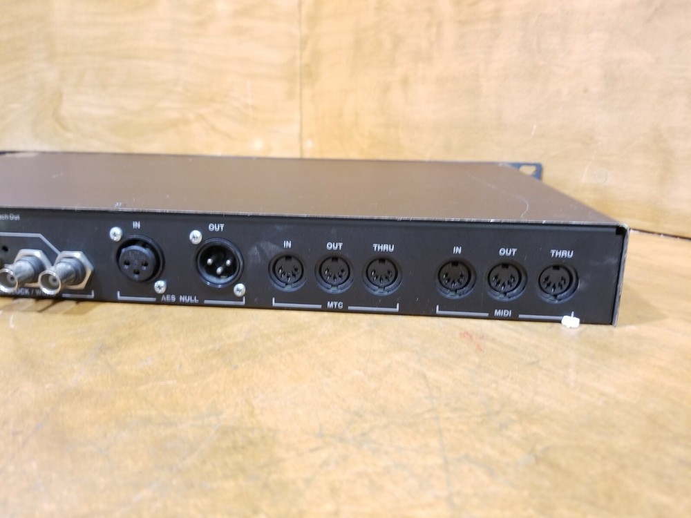 Spectral Synthesis Synclock 6400 Sync Translator