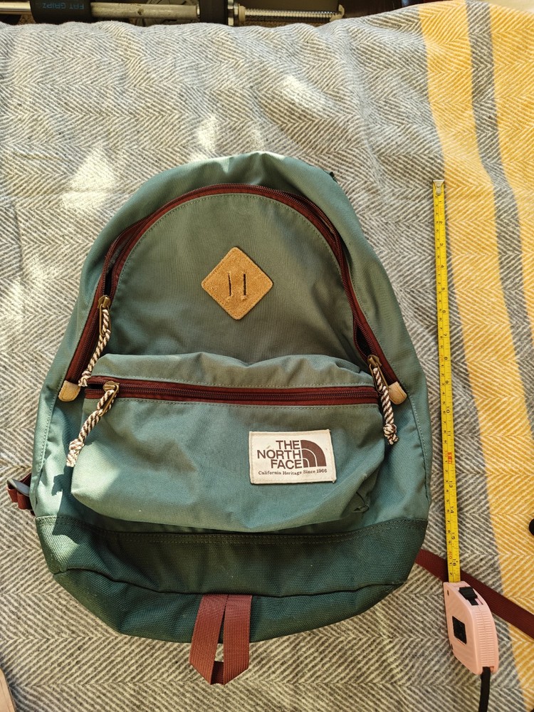 Vintage THE NORTH FACE Berkeley Daypack Backpack Classic Green Mini