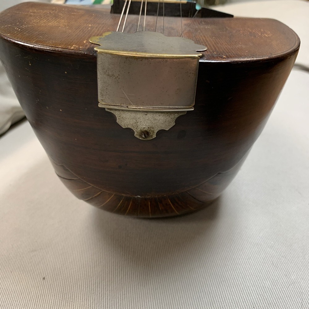 1900S LARSON-MADE DITSON EMPIRE BOWLBACK MANDOLIN