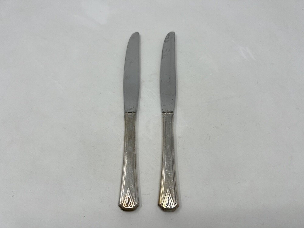 Oneida Deauville pattern Community Plate 2 Modern Dinner Knives Flatware 9-1/4"