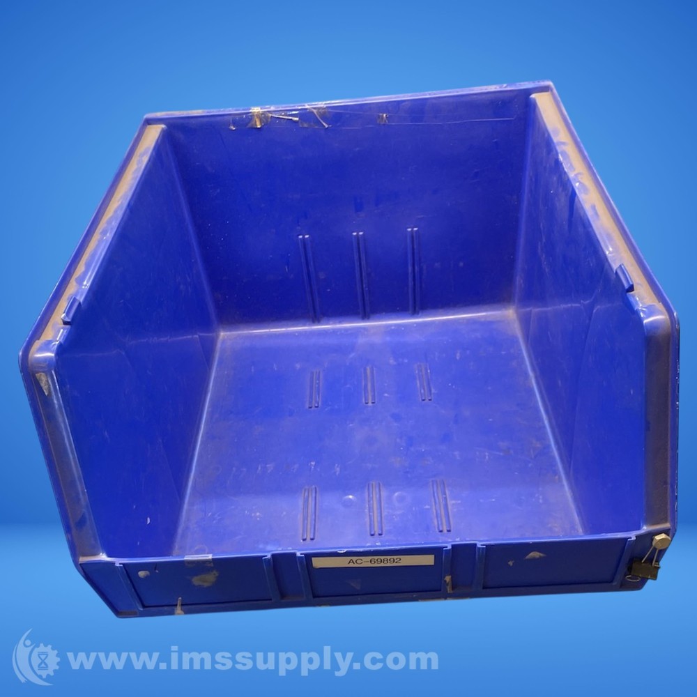 Akro Mils 30-270 Plastic Stackable Bin USIP