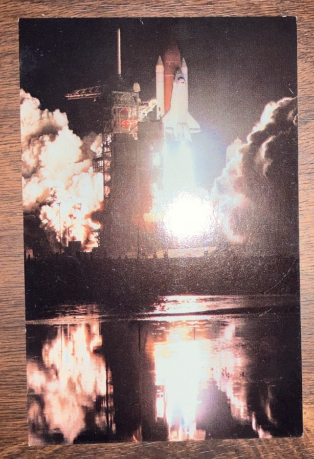 8 NASA COLLECTORS CHALLENGER SPACE SHUTTLE POSTCARDs