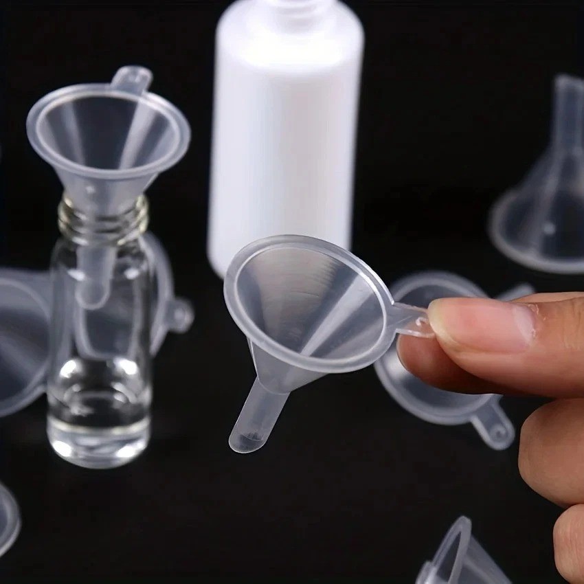 10pcs Small Plastic For Perfume Diffuser Bottle Mini Liquid Oil Funnels Lab US