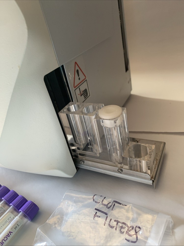 ABAXIS VETSCAN HMT HEMATOLOGY ANALYZER With Keyboard And Extras