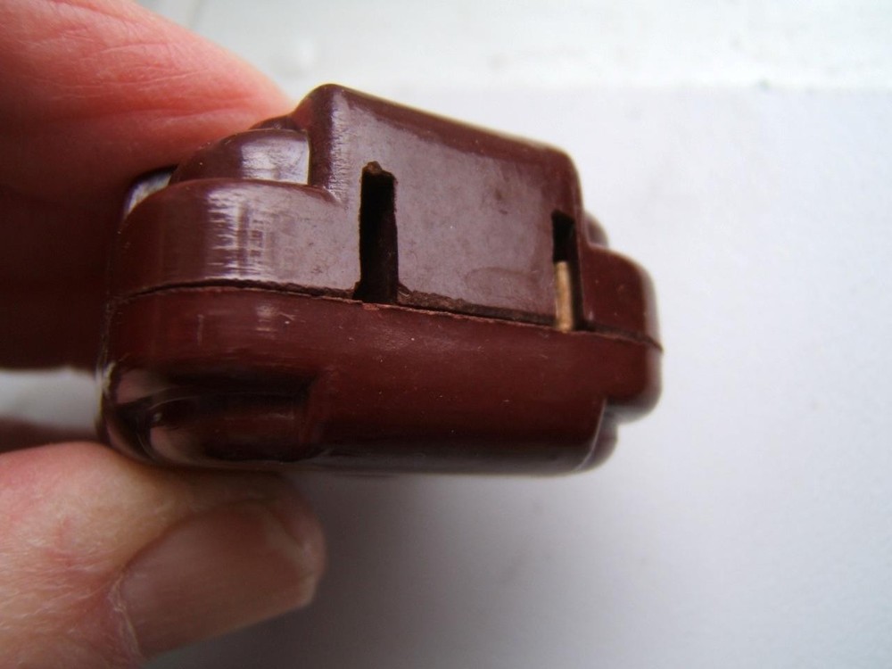 VINTAGE CHIU E BAKELITE FLASHER PLUG ADAPTER