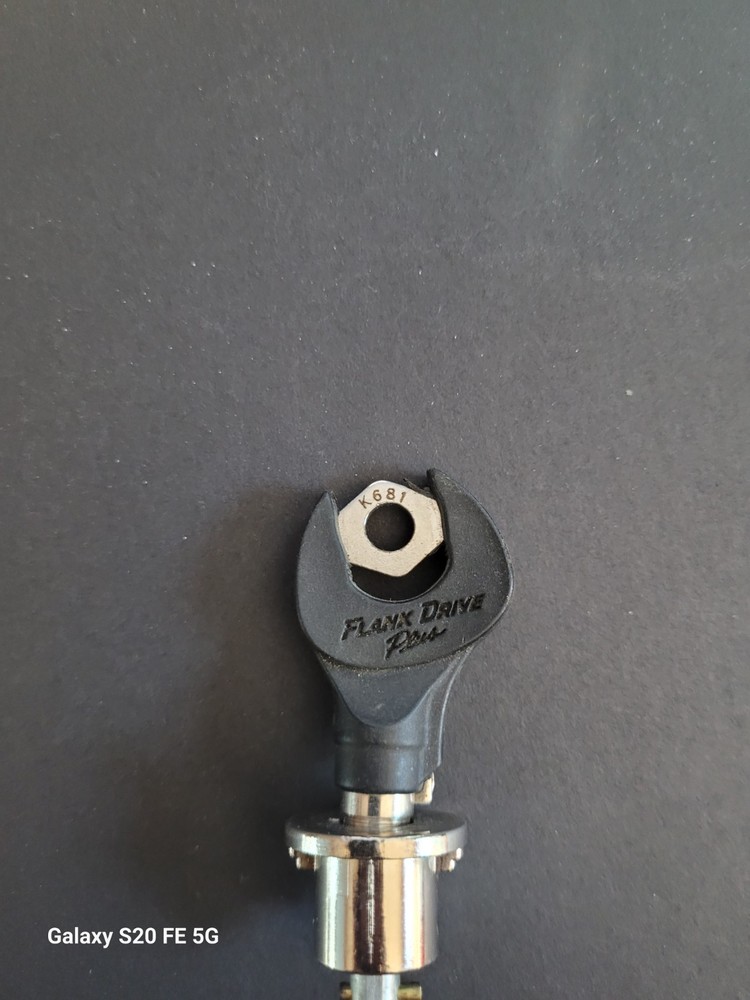 Snap On Tools Toolbox Key Flank Drive 1 Key & Cylinder Lock. K681