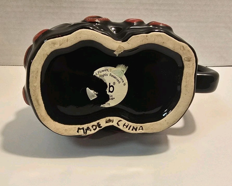 Glazed Lips Boxer Planter Ceramic Decor