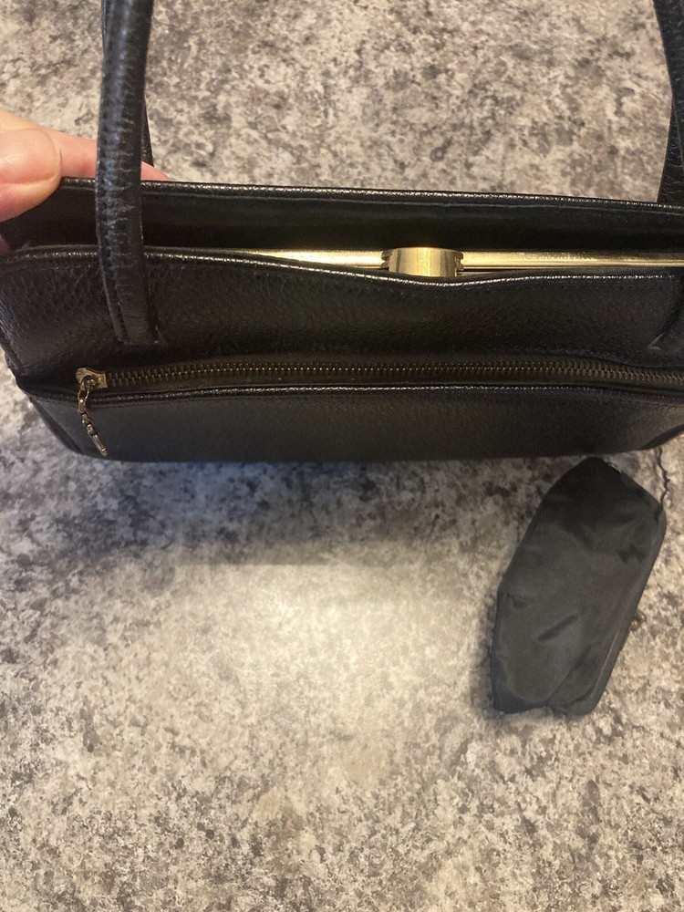 Kerrybrooke black leather purse (Sears Robuck & Co.)