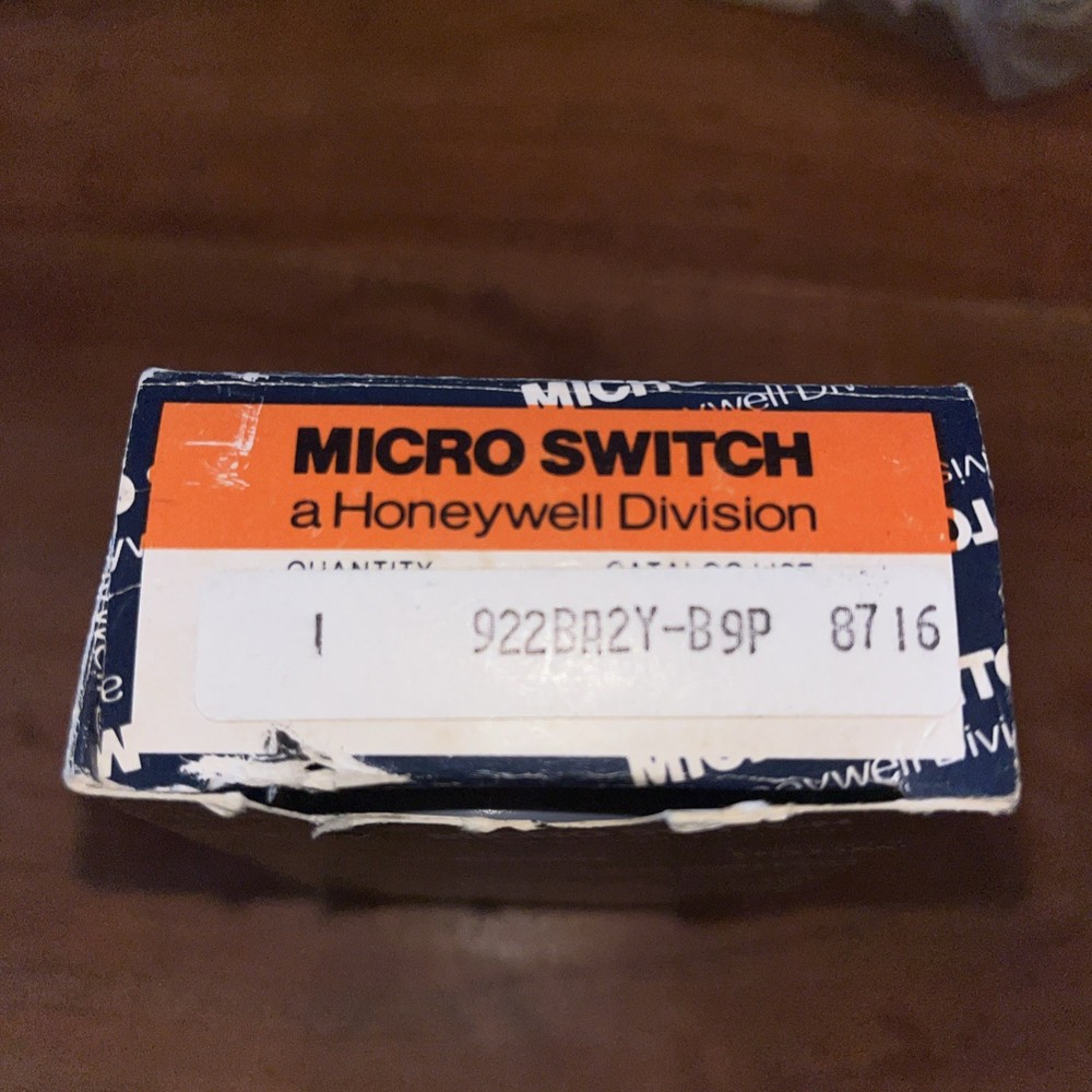 Honeywell Microswitch Micro Switch 922BA2Y-B9P NOS