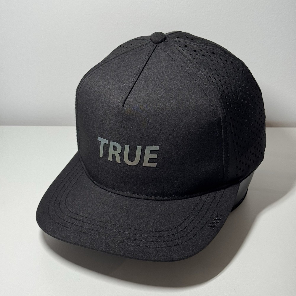 True Linkswear Golf Hat TRUE LUX TECH 5-Panel Snapback Tour Performance Cap
