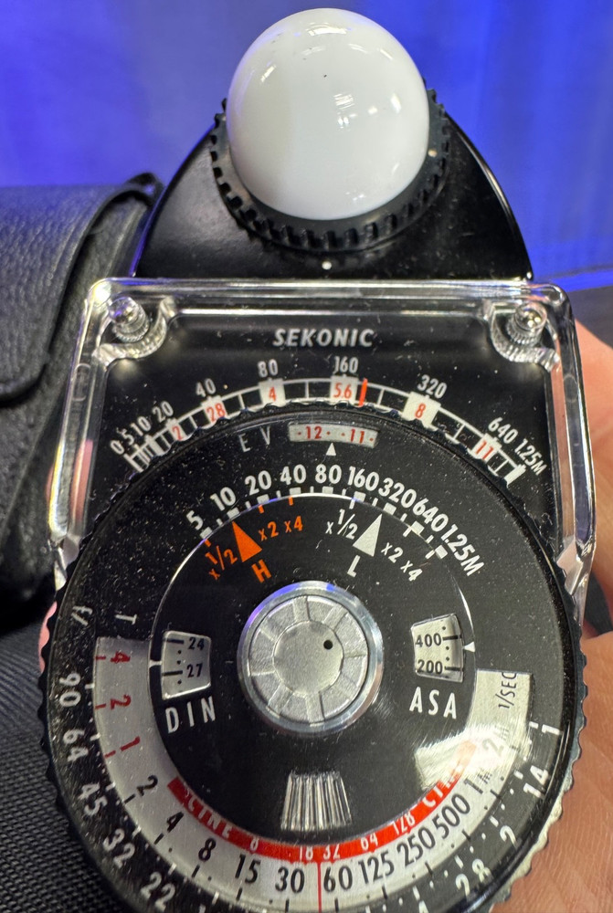 Sekonic L-398 Studio Deluxe Light Meter-NICE