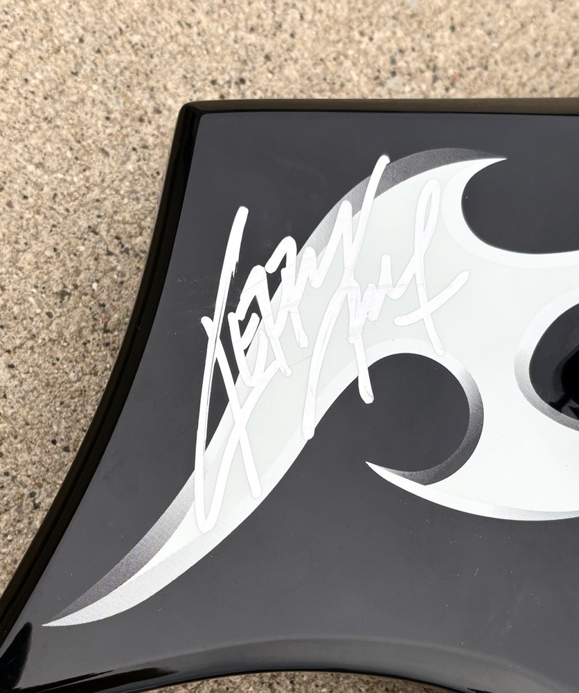 KERRY KING SIGNED B.C. RICH Warlock Guitar PSA/DNA AUTHENTICATION