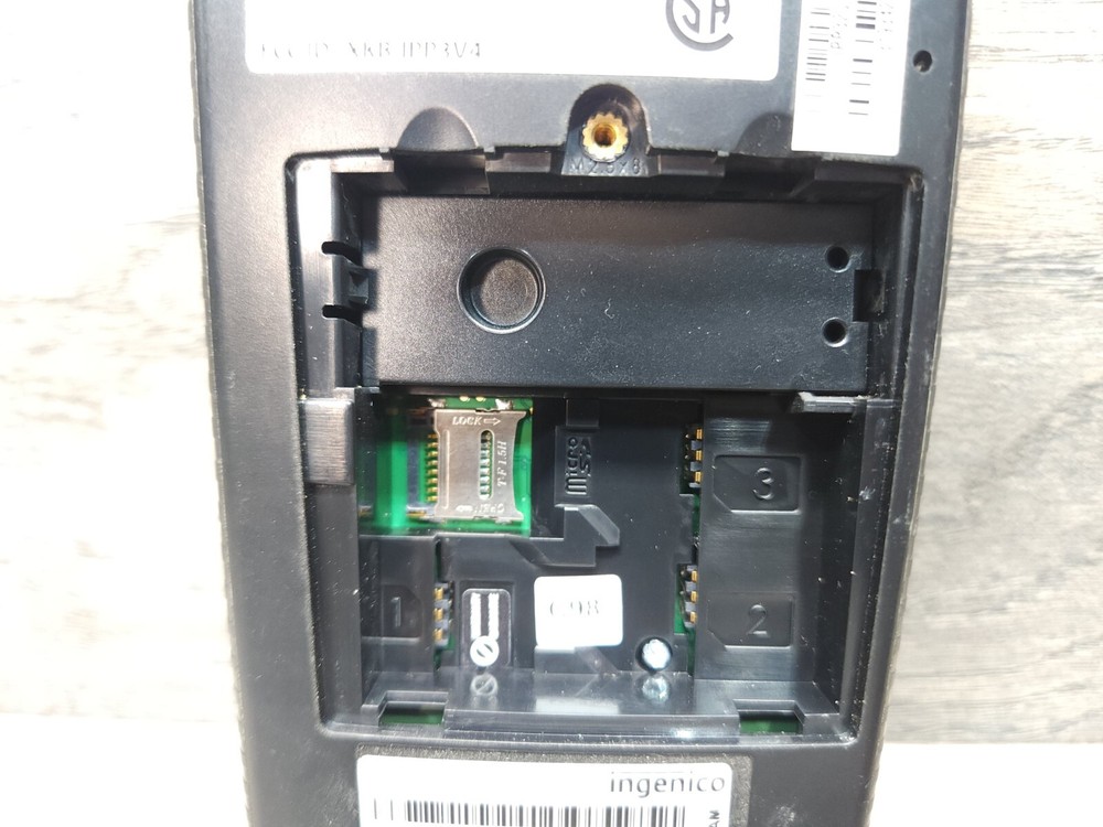 Ingenico IPP320 Credit Card Scanner Pre Owned