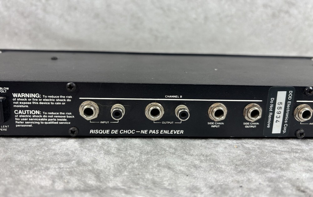 Studio Logic MT66 Stereo Compressor Limiter rack unit