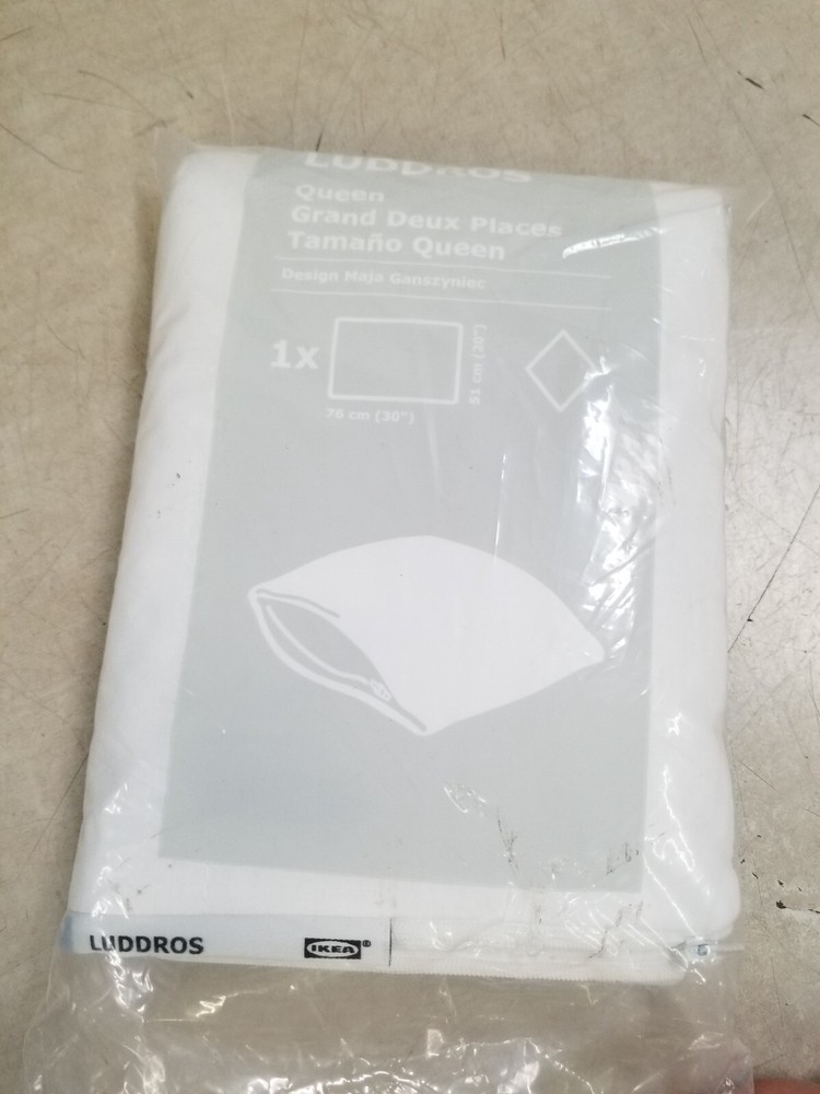 IKEA Luddros Pillow Protector Queen White with Zipper