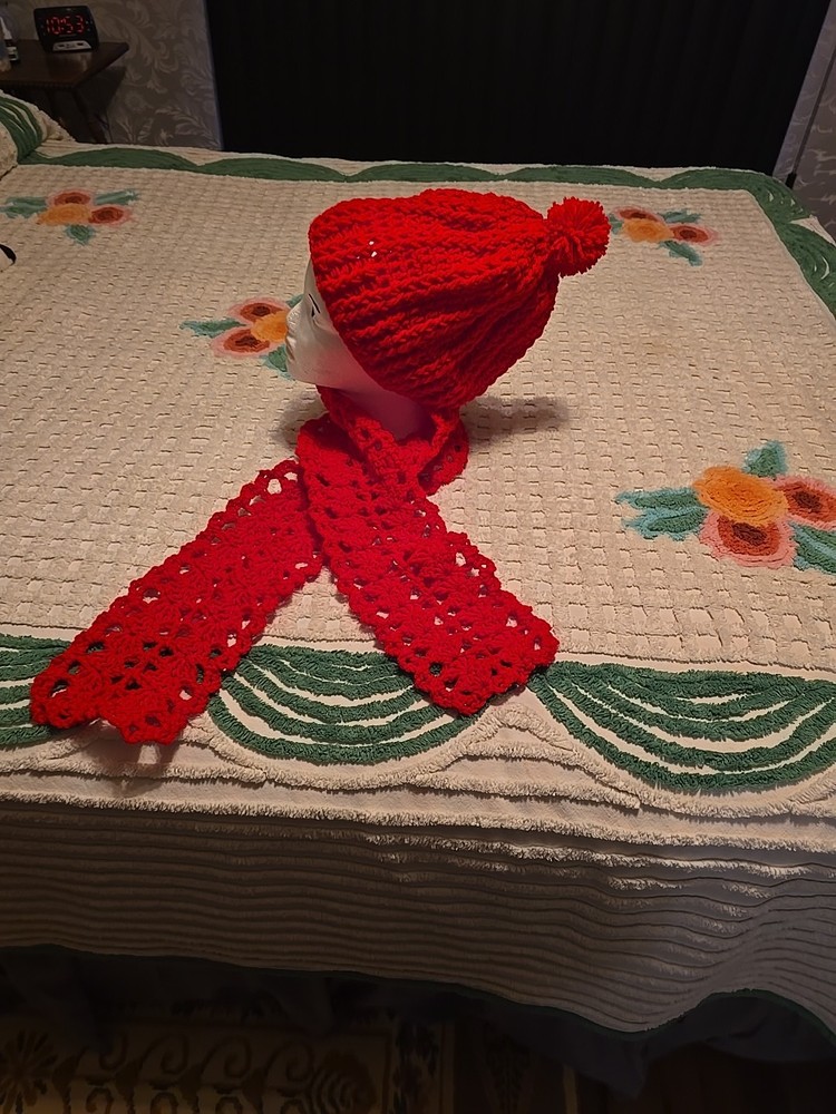New Red Handmade Hat And Scarf Set