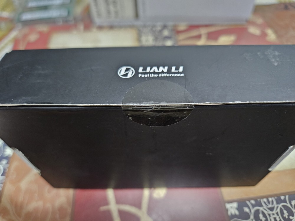 LIAN LI P28 ARGB SIDE KIT (BLACK)