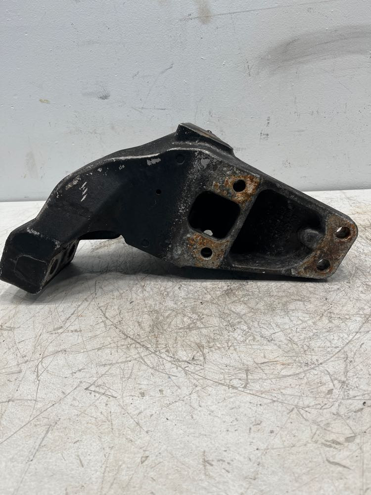 Peterbilt Cab Mount A856136 (630-10781)