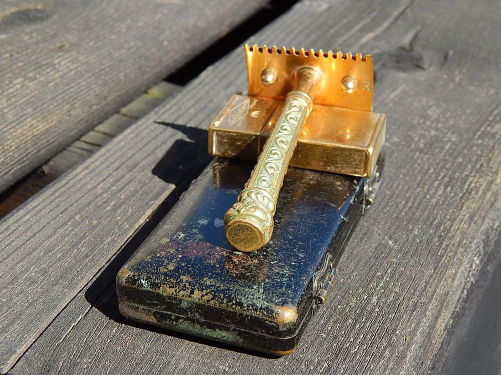 Vintage Gillette ABC pocket set