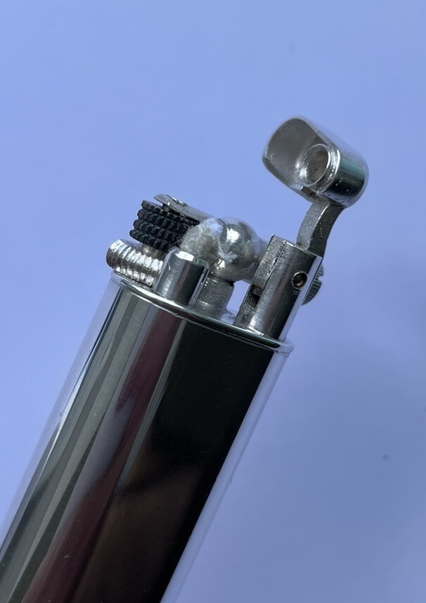 Dunhill ‘Sylph’ 6 Inch Lighter