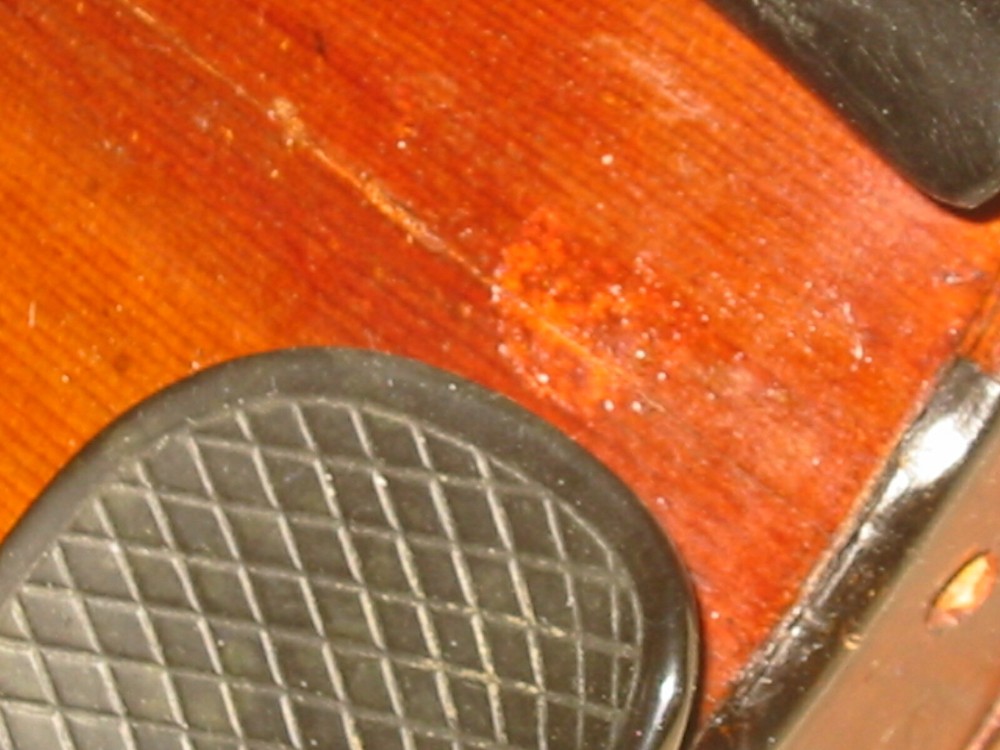 old Viola needs service & cleaning, nicely flamed back and side!