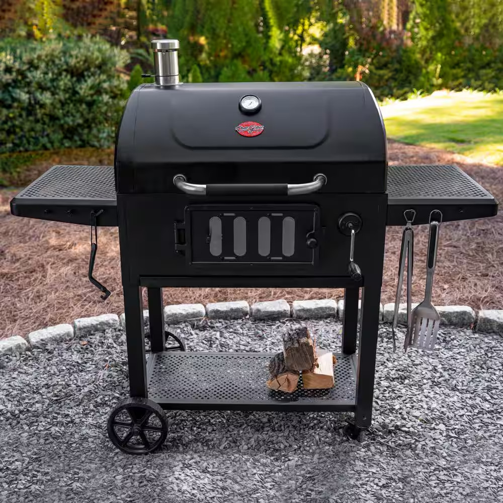 Classic Charcoal Grill in Black