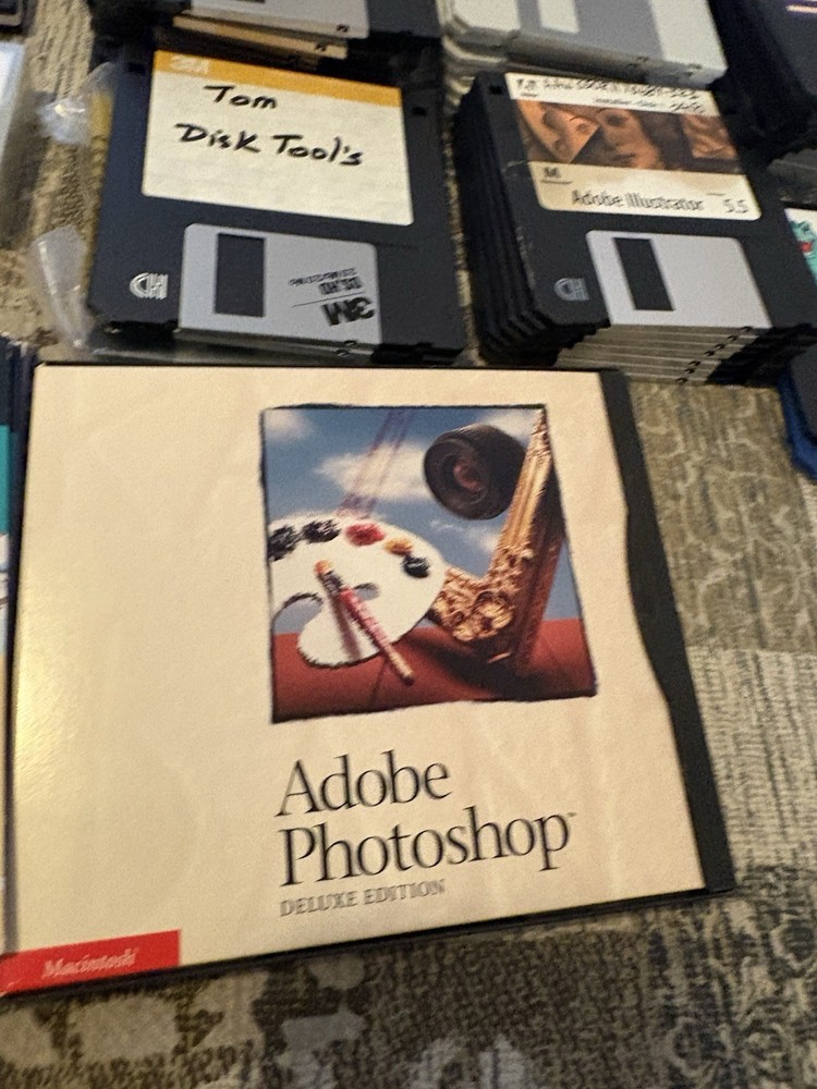 Apple HUGE Disk Lot () Mixed Software UNTESTED