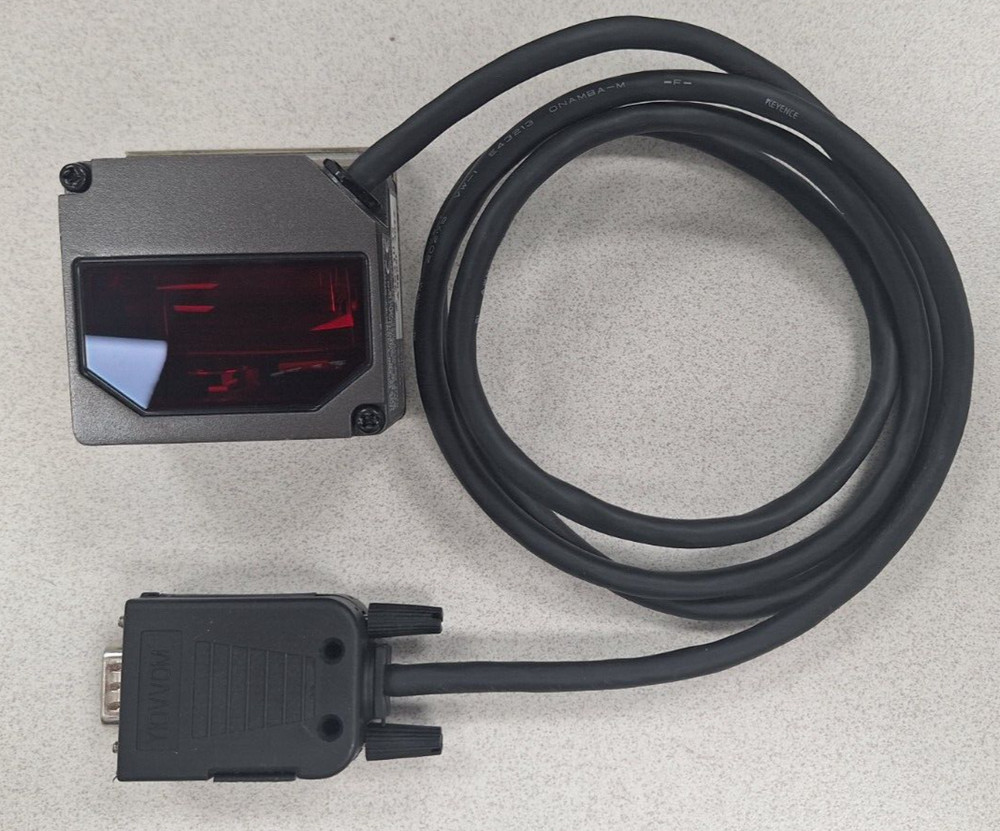 KEYENCE BL-780 Long-range laser barcode reader