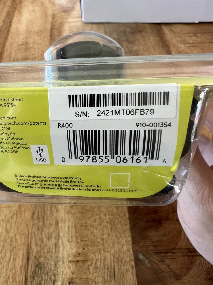 Logitech R400 Laser Presentation Remote - NEW & SEALED