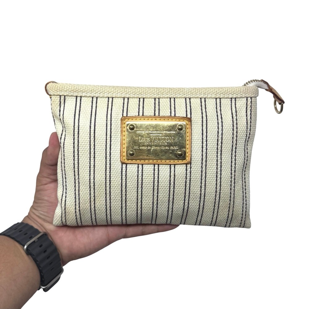 Louis Vuitton Antigua Platform Pouch