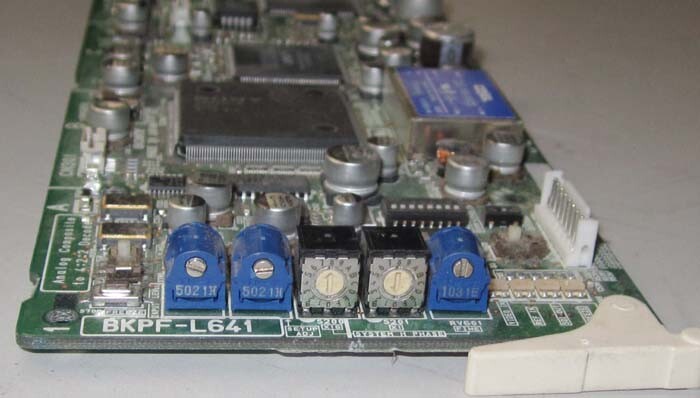 SONY BKPF-L641 NTSC/ PAL to 4:2:2 SDI Decoder board w/o back panel