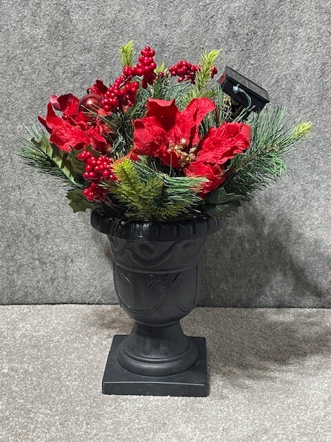 Christmas Solar Greenery with Urn 6x18