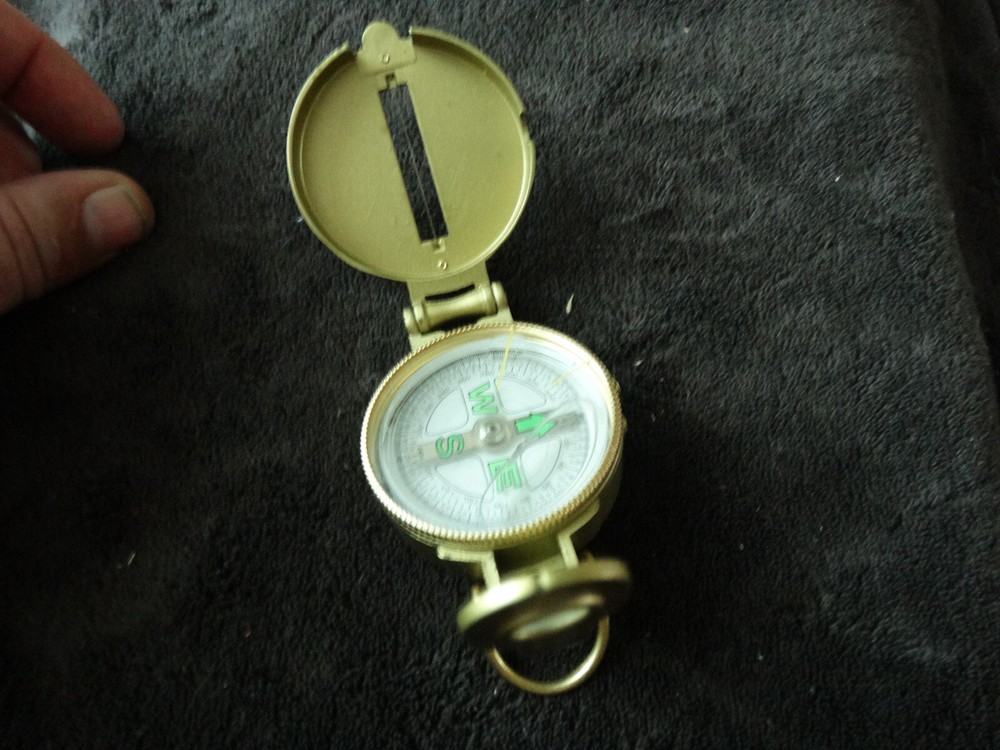 HEAVY BRASS Pocket Compass NICE WORKS