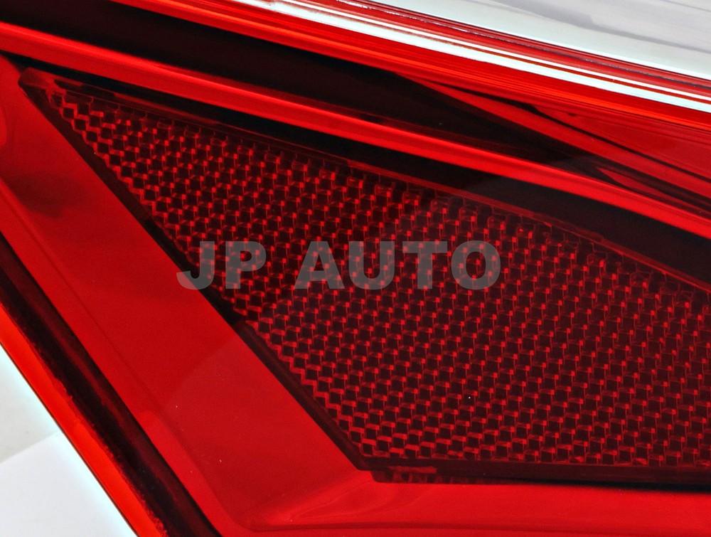 For 2013-2015 Toyota Avalon Tail Light Driver Side