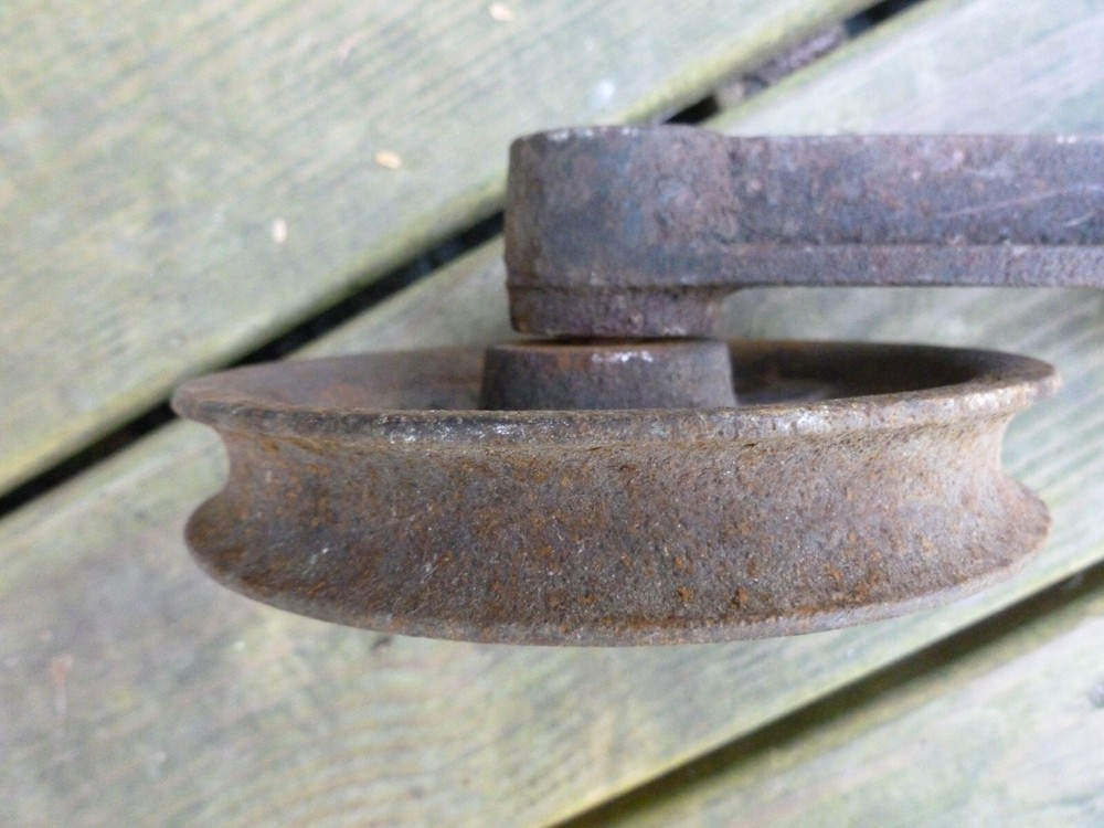Antique 15.5" Primitive Cast Iron Architectural Barn Rollers Pulley Hanger